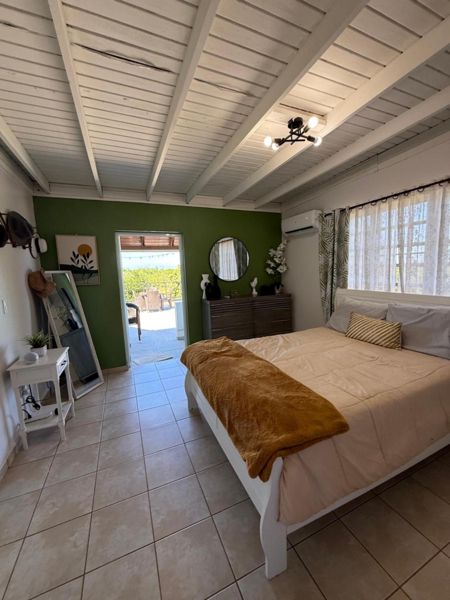 Playa Y Campo Getaway Apartment Isabela Bagian luar foto