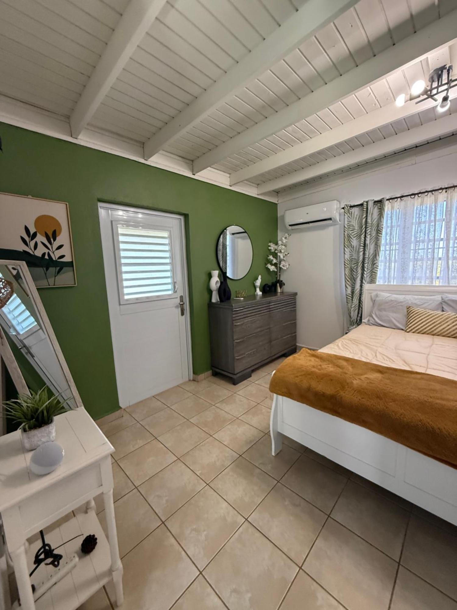 Playa Y Campo Getaway Apartment Isabela Bagian luar foto